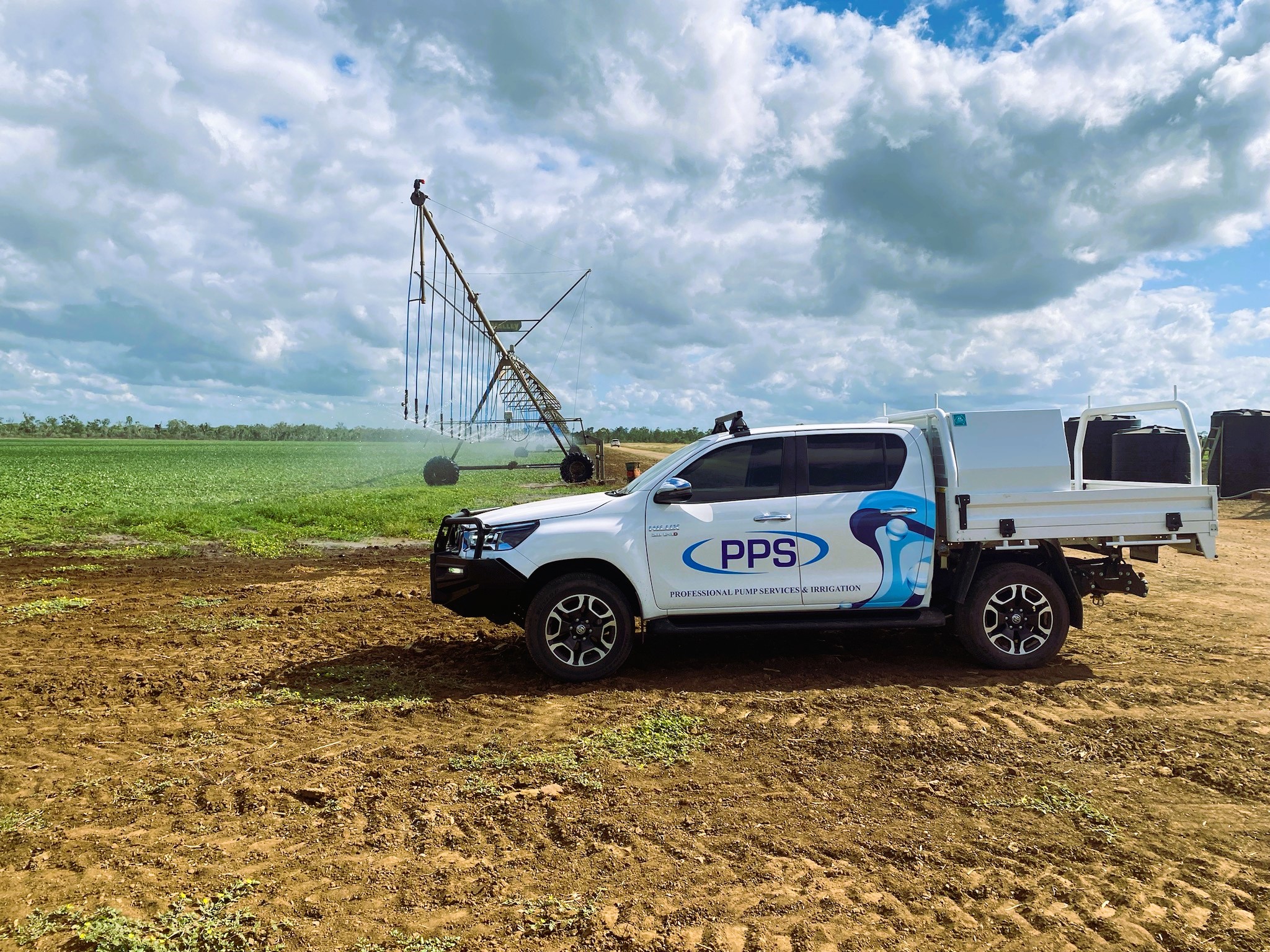 This is an image of a PPS vehicle on a farm with a centre pivot